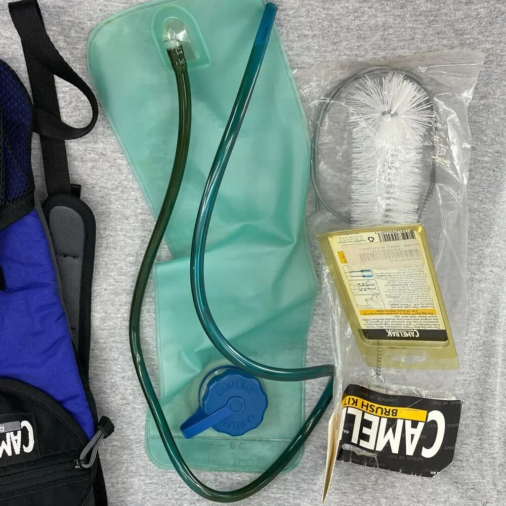 Camelbak Rogue 70L Hydration Water Backpack Brush Kit Lot Hiking Camping Bike
